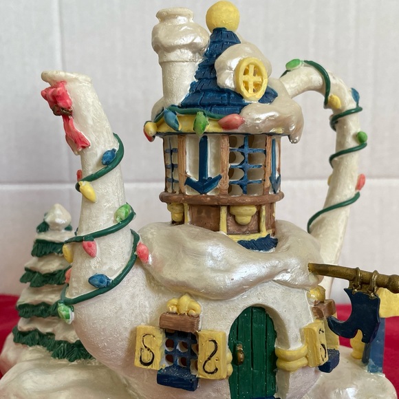 Sears Holiday Vintage Christmas Teapot Houses Sculpted And Decorated Resin Teapot Houses